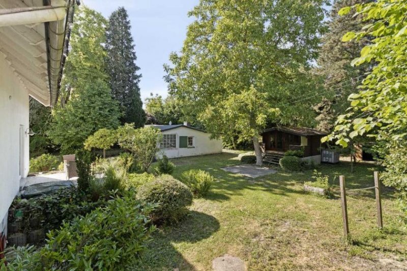 Ratingen Ratingen - Wohnbaugrundstück mit großem Entwicklungspotenzial Grundstück kaufen