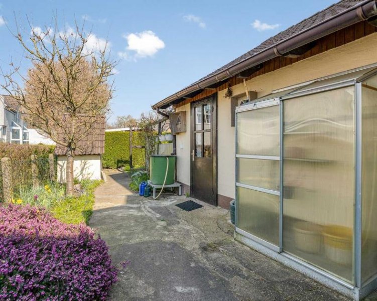 Ratingen Freistehendes Ein-/Zweifamilienhaus in Ratingen-Ost Haus kaufen