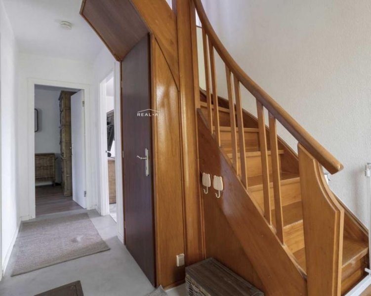 Ratingen Freistehendes Einfamilienhaus mit Garage und sonnigem Garten in Ratingen-Ost Haus kaufen