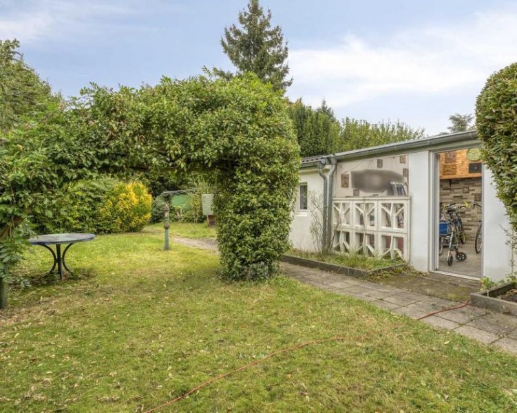 Ratingen Großes Baugrundstück für ein Ein-/Mehrfamilienhaus in bester Lage Ratingen-Ost Grundstück kaufen