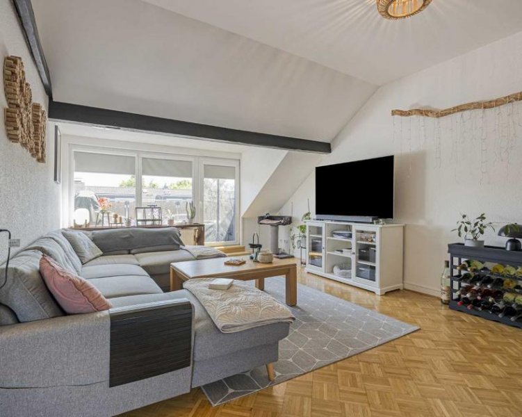 Ratingen Lichtdurchflutete 3-Zimmer-Dachgeschosswohnung mit Stellplatz in Ratingen-Ost Wohnung kaufen