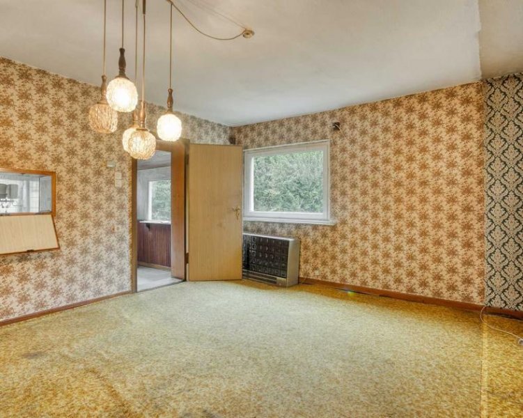 Ratingen Sanierungsbedürftiges Einfamilienhaus in bester Lage von Ratingen-Ost Haus kaufen