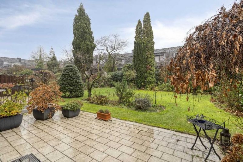 Ratingen Seltenheit: 3-Zimmer-Gartenwohnung mit Terrasse und Garage in Ratingen-Ost Wohnung kaufen