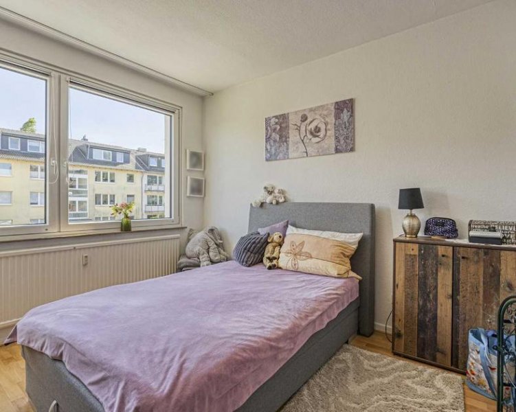 Ratingen Vermietete 3-Zimmer-Wohnung mit Balkon und Stellplatz in Ratingen-Ost Wohnung kaufen