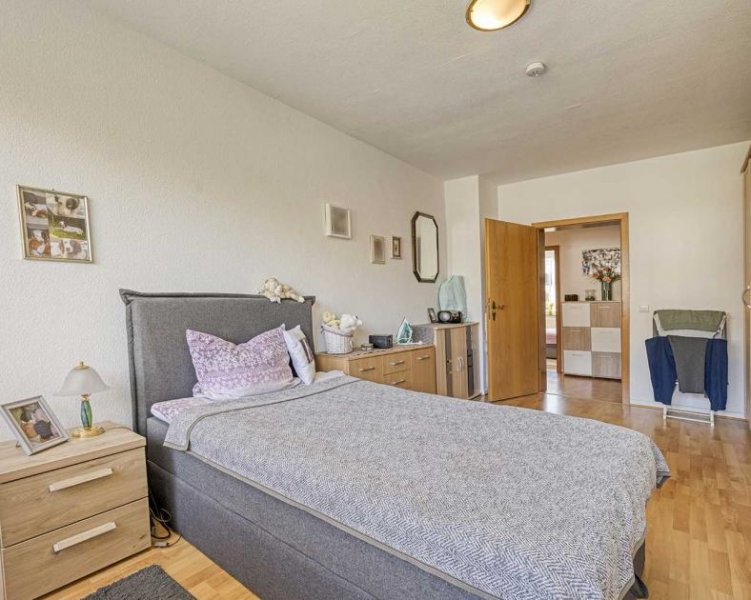 Ratingen Vermietete 3-Zimmer-Wohnung mit Balkon und Stellplatz in Ratingen-Ost Wohnung kaufen