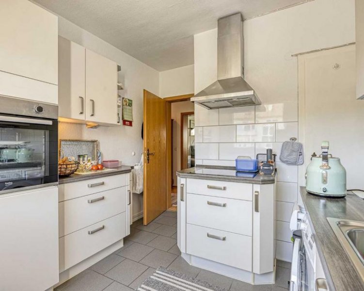 Ratingen Vermietete 3-Zimmer-Wohnung mit Balkon und Stellplatz in Ratingen-Ost Wohnung kaufen