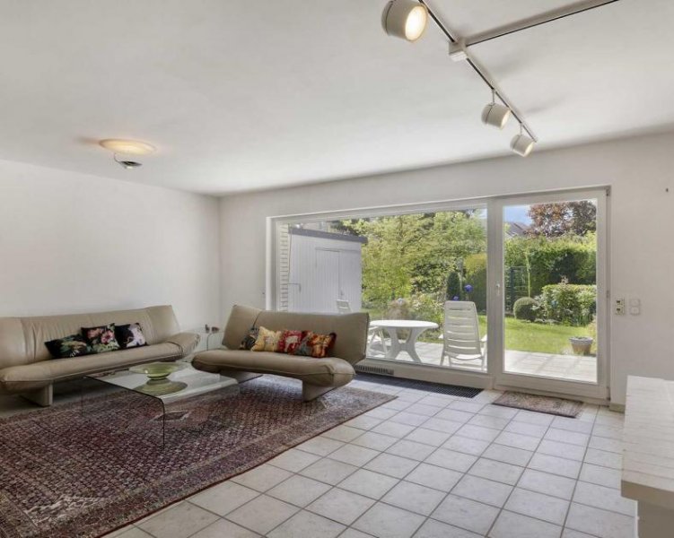 Ratingen Gepflegtes Reihenhaus mit Südwestgarten und Garage in Ratingen-Breitscheid Haus kaufen
