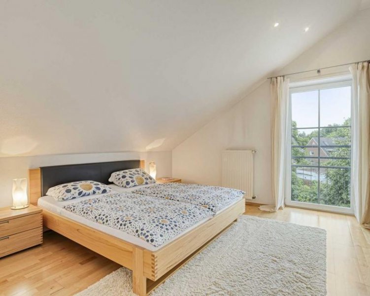 Ratingen Großzügige Maisonettewohnung mit 900 m² Garten und Garage in Breitscheid Wohnung kaufen