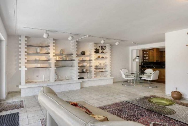 Ratingen Tolles Reihenhaus mit Südwestgarten, Garage und einer EBK in Ratingen-Breitscheid Haus kaufen