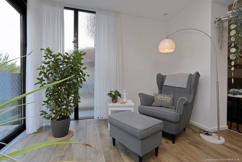 Mönchengladbach GEPFLEGTES REIHENECKHAUS … DURCHMODERNISIERT BIS UNTERS DACH … RAUM FÜR ZWEI GENERATIONEN Haus kaufen