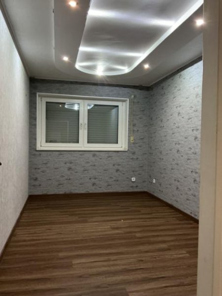 Mönchengladbach Wunderschöne 4-Zimmer-Wohnung mit Balkon, Aufzug und Tiefgaragenstellplatz! Wohnung kaufen