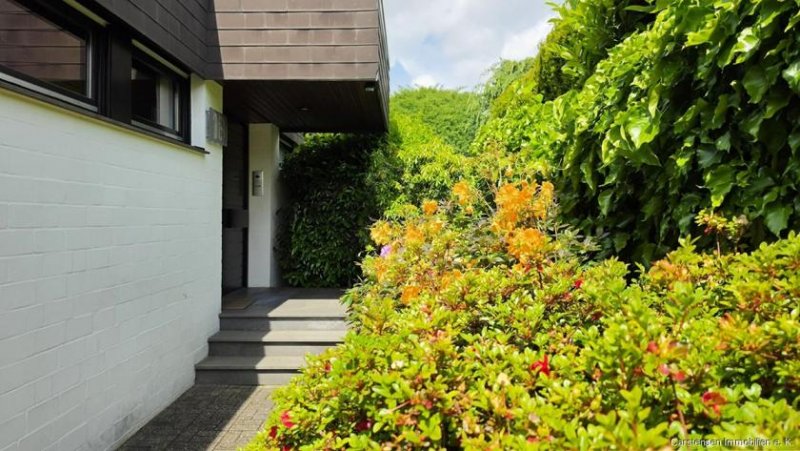 Mönchengladbach STILVOLLER BUNGALOW ... MAXIMALE PRIVATSPHÄRE ... PHOTOVOLTAIK ... SONNENGARTEN Haus kaufen