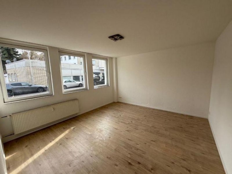 Mönchengladbach Renditestarkes Investment in 1A-Lage: 14 Wohnungen, 4 Gewerbeeinheiten, Stellplätze & Garagen Haus kaufen