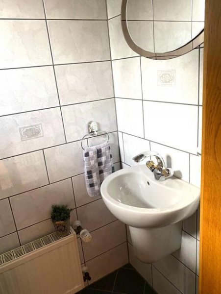 Mönchengladbach Zwischen Natur und Zuhause – Wohnen mit besonderem Flair in ruhiger Grünlage Haus kaufen