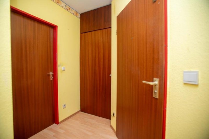 Mönchengladbach Kapitalanlage oder Zuhause: Attraktive 2-Zimmer-Wohnung mit Loggia in top gepflegter Wohnresidenz Wohnung kaufen