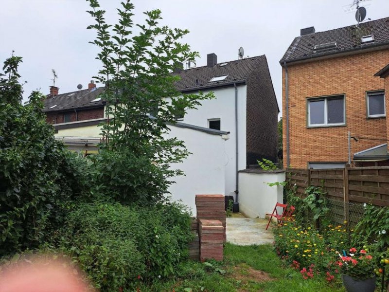 Viersen Modernes Reiheneinfamilienhaus in zentraler Lage von Viersen – ideal für die Großfamilie Haus kaufen