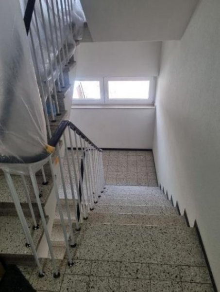 Erkelenz Kernsaniertes 6-Familienhaus mit Wärmepumpe, Garagen und Energieklasse A Haus kaufen