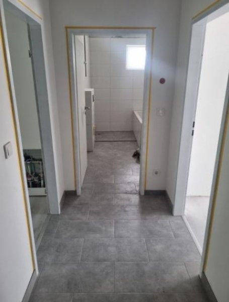 Erkelenz Kernsaniertes 6-Familienhaus mit Wärmepumpe, Garagen und Energieklasse A Haus kaufen