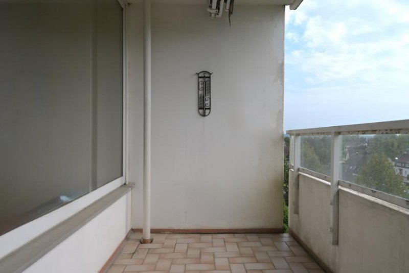 Wülfrath 3 ½ Zimmer Maisonettewohnung mit 2 Balkonen, Gäste WC, Aufzug und Tiefgaragenstellplatz Wohnung kaufen