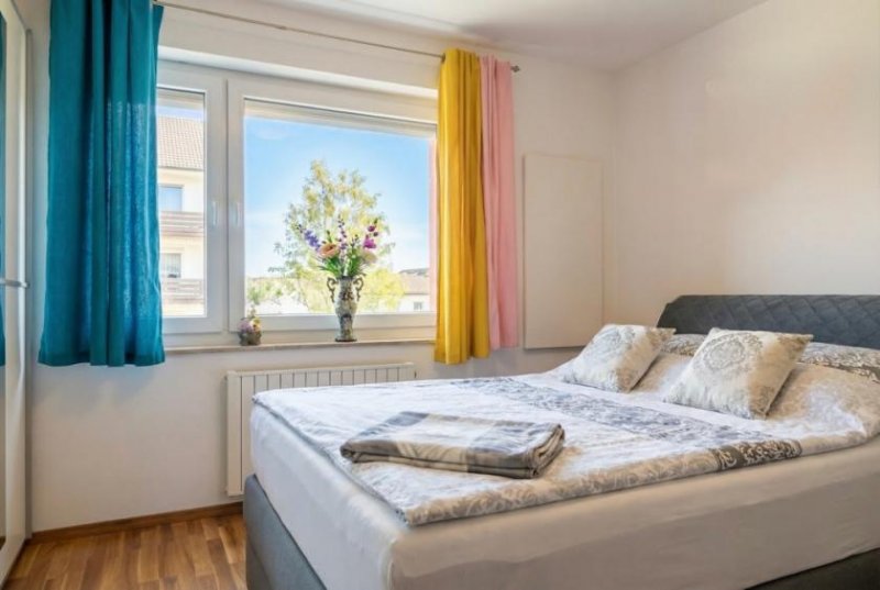 Wülfrath Attraktive 3-Zimmer Wohnung mit Balkon und Garage in ruhiger Stadtnähe - vermietet Wohnung kaufen