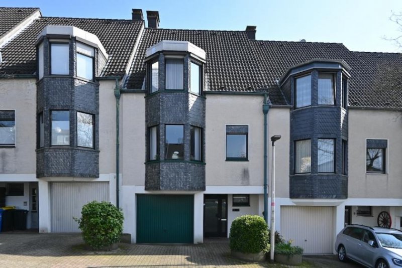Wülfrath Einfamilienhaus mit 4 großzügigen Zimmern und Garage – in zentraler, ruhiger Lage Haus kaufen