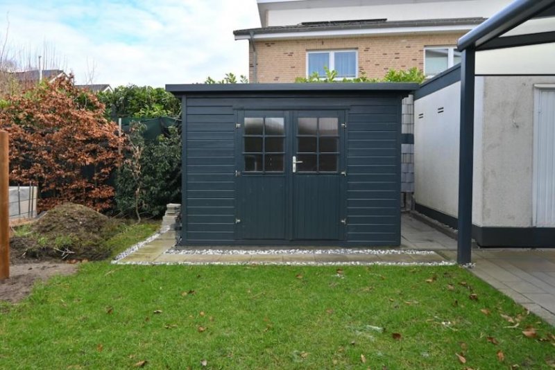 Wülfrath Hundertwassersiedlung am Flehenberg - Junge Doppelhaushälfte mit Fußbodenheizung, Wärmepumpe und PV-Anlage Haus kaufen