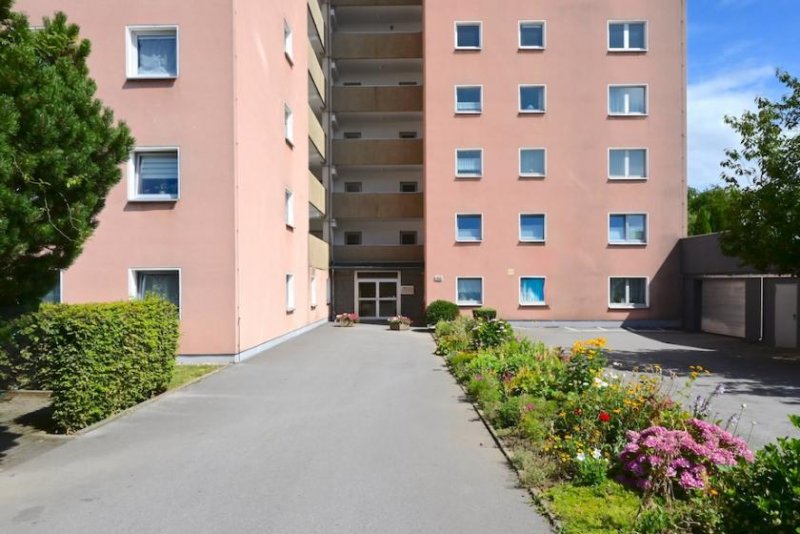 Wülfrath Ideal für jedes Alter: 3 helle Zimmer, neues Bad, Aufzug und Balkon Wohnung kaufen