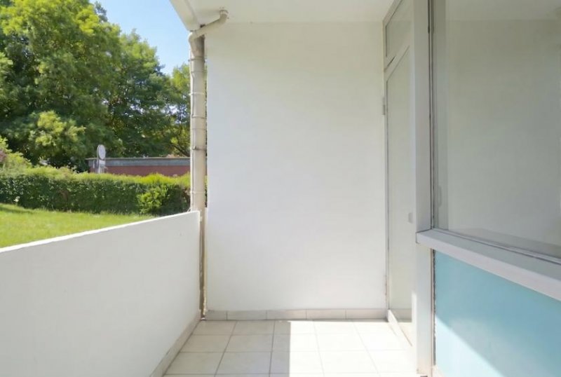 Wülfrath Modernisierte 2 Zimmer Wohnung mit zwei Balkonen im Erdgeschoss Wohnung kaufen