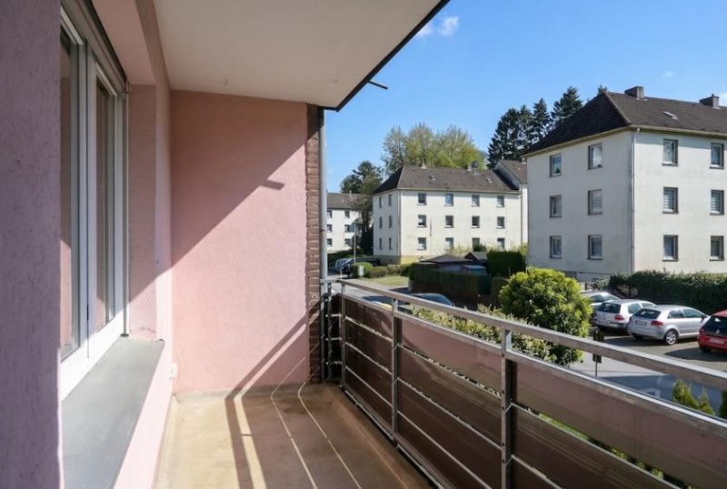 Wülfrath Modernisierte 3-Zimmer Wohnung mit Balkon und Garage nahe Stadtzentrum Wohnung kaufen
