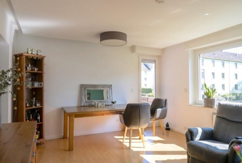 Wülfrath Modernisierte 3-Zimmer Wohnung mit Balkon und Garage nahe Stadtzentrum Wohnung kaufen