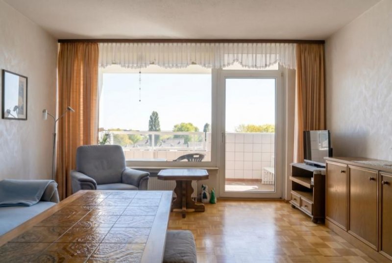 Wülfrath Schön geschnittene 4 Zimmer Wohnung mit Balkon, Gäste WC, Aufzug und Tiefgaragenstellplatz Wohnung kaufen