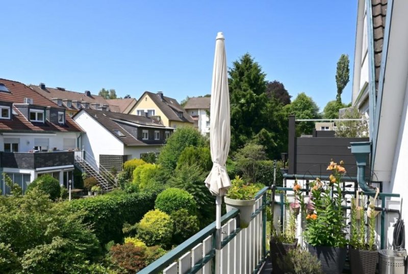 Wülfrath Wohntraum im Zentrum: Großzügige 3-5 Zimmer mit Balkon und Garage Wohnung kaufen