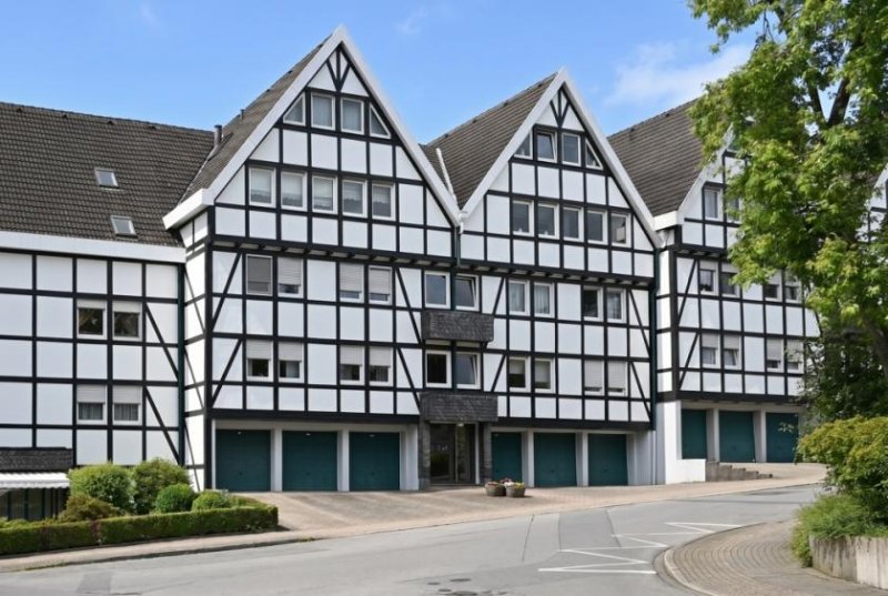 Wülfrath Wohntraum im Zentrum: Großzügige 3-5 Zimmer mit Balkon und Garage Wohnung kaufen