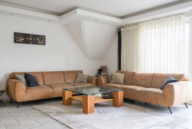 Wülfrath Wohntraum im Zentrum: Großzügige 3-5 Zimmer mit Balkon und Garage Wohnung kaufen