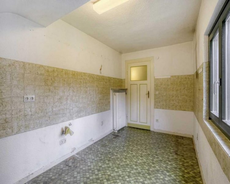 Heiligenhaus Ehemalige Direktorenvilla mit erheblichem Entwicklungspotenzial in Heiligenhaus Haus kaufen