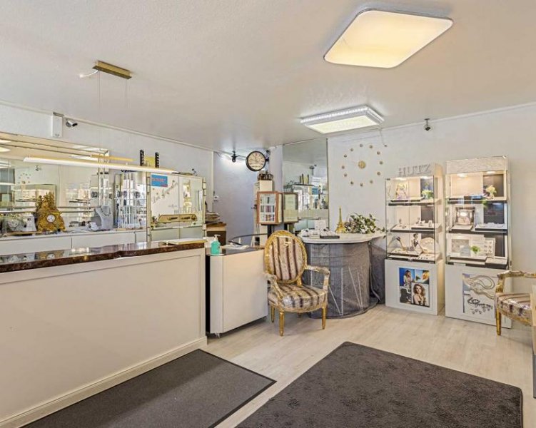 Remscheid 8,25% Rendite in Citylage von Remscheid - Geschäftshaus in 1A-Lage Gewerbe kaufen