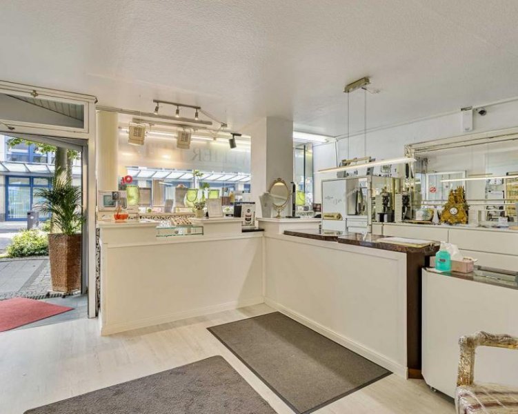 Remscheid Remscheid - Geschäftshaus in 1A-City-Lage Gewerbe kaufen