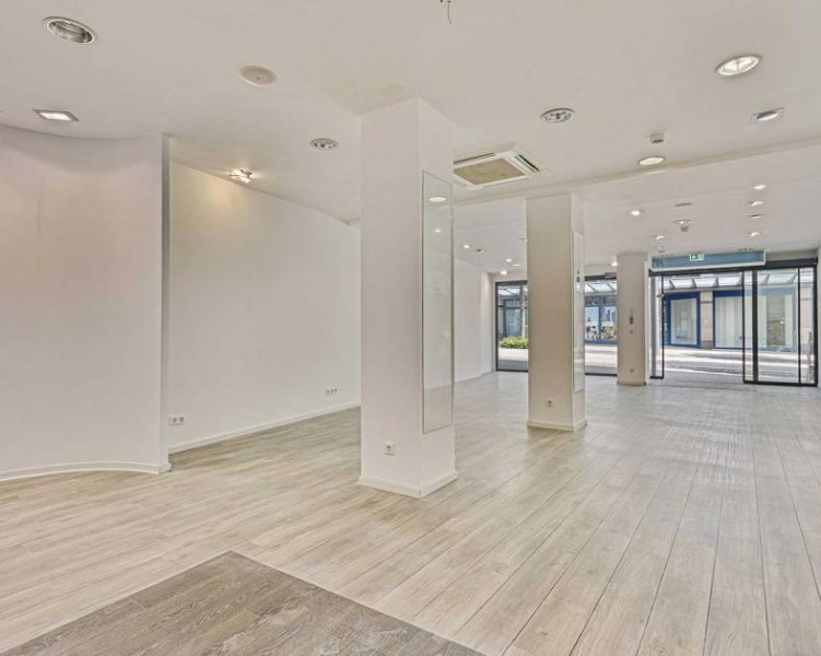 Remscheid Remscheid - Geschäftshaus in 1A-City-Lage Gewerbe kaufen