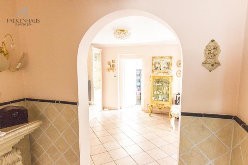 Remscheid Platz für die Familie - Doppelhaushälfte mit weitläufigem Garten und großflächiger Sonnenterrasse Haus kaufen