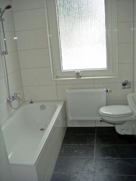 Bochum Gepflegtes und renoviertes Mehrfamilienhaus in Bochum-Wattenscheid Gewerbe kaufen