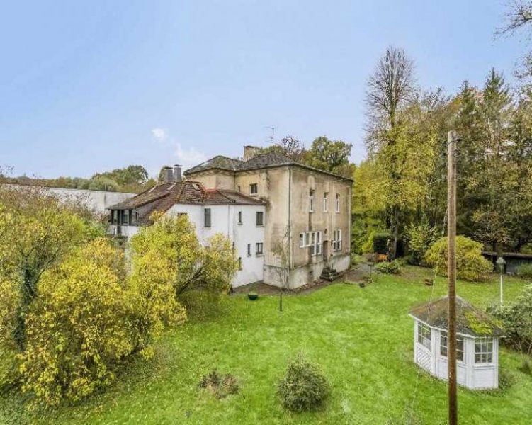 Essen Essen-Kettwig/Heiligenhaus: Bezugsfreies Dreifamilienhaus mit Büro Haus kaufen
