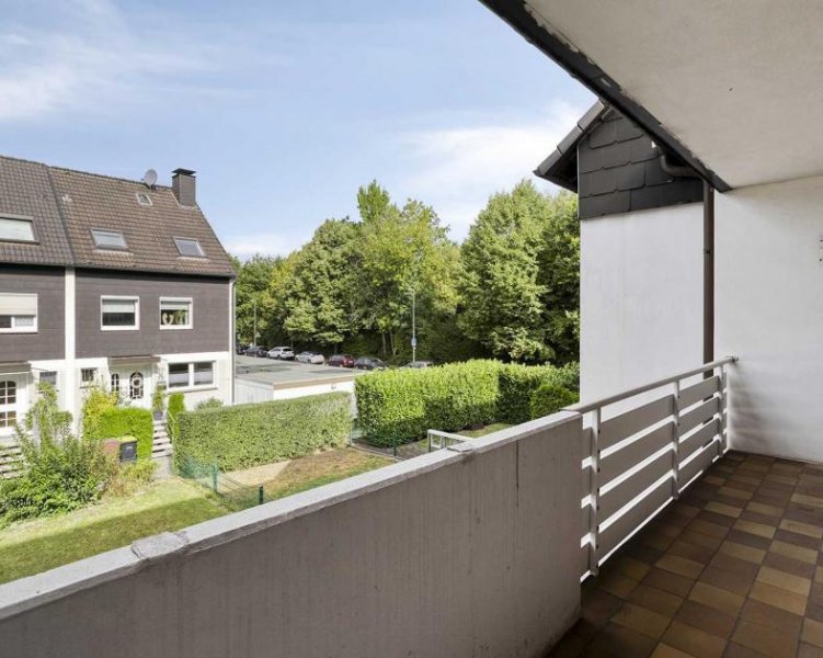 Essen Essen-Borbeck: Familienfreundliches Einfamilienhaus mit sonnigem Garten und Garage Haus kaufen