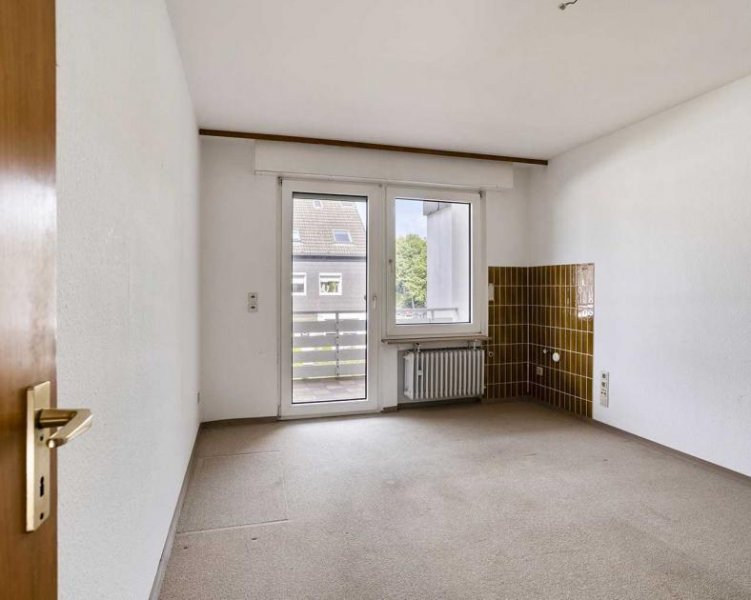 Essen Essen-Borbeck: Familienfreundliches Einfamilienhaus mit sonnigem Garten und Garage Haus kaufen