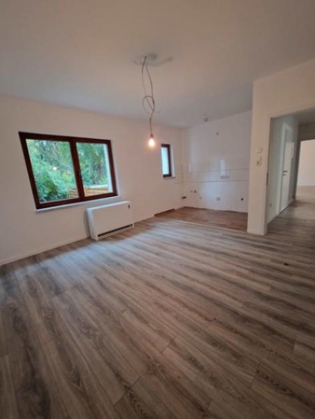 Mülheim an der Ruhr Kapitalanlage in Mülheim -Zwei sanierte Mehrfamilienhäuser mit 7 Wohneinheiten/
2 Garagen 2 Carports Haus kaufen