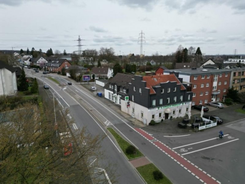Mülheim an der Ruhr Traditionsreiche freie Tankstelle in Mülheim an der Ruhr zu verkaufen
Seit über drei Jahrzehnten in verlässlicher Hand und