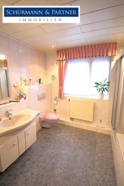 Oberhausen Gepflegtes RMH mit schönem Garten, in zentraler Lage | 127m² | 5,5 Zi. | OB-Marienkirche/Lirich Haus kaufen