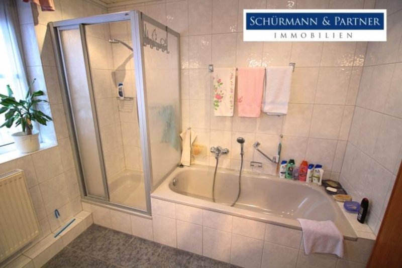 Oberhausen Gepflegtes RMH mit schönem Garten, in zentraler Lage | 127m² | 5,5 Zi. | OB-Marienkirche/Lirich Haus kaufen