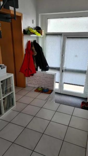 Oberhausen Top gepflegtes Mehrfamilienhaus mit 6 Wohneinheiten - Ladenlokal & Garagenhof in Oberhausen-Styrum Haus kaufen