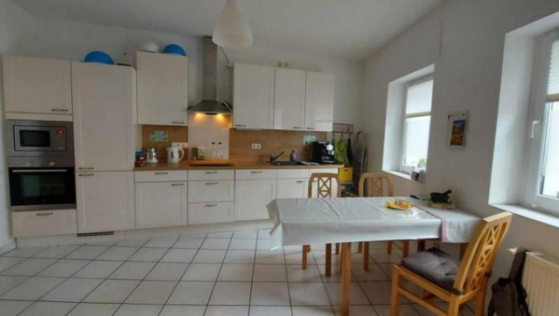 Oberhausen Top gepflegtes Mehrfamilienhaus mit 6 Wohneinheiten - Ladenlokal & Garagenhof in Oberhausen-Styrum Gewerbe kaufen