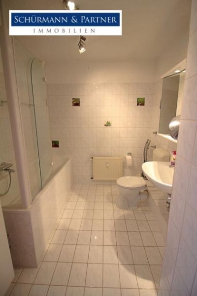 Oberhausen Gut aufgeteilte und helle Dachgeschoss-Wohnung | 48m² Wfl. | 2,5 Zi. | OB-Alstaden Wohnung kaufen